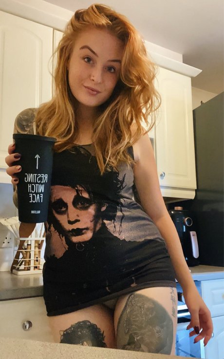 Little red x schöne nackt foto