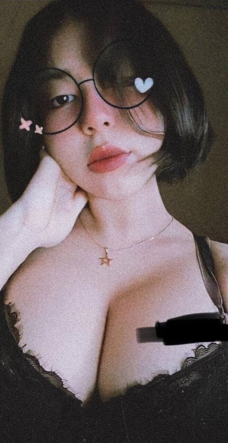 Aby Dazai exklusive schöne fotos