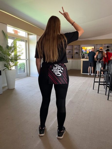 Alanis King exklusive pornografische bilder