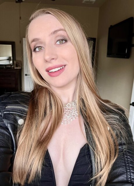 Alanis King erotische exklusive galerie