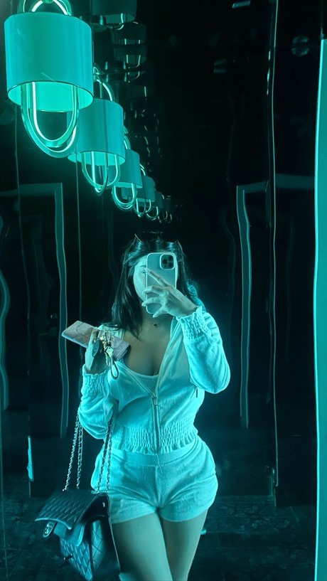 Alishba nackt heiße foto