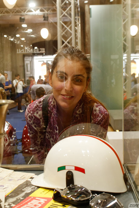 Aurora Mineo_ erwachsene galerie