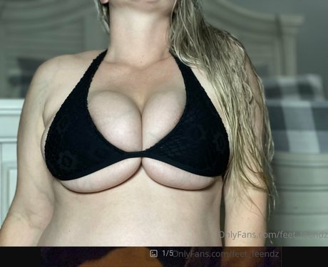 Hollie Mulvihill_ hübsche schöne archiv