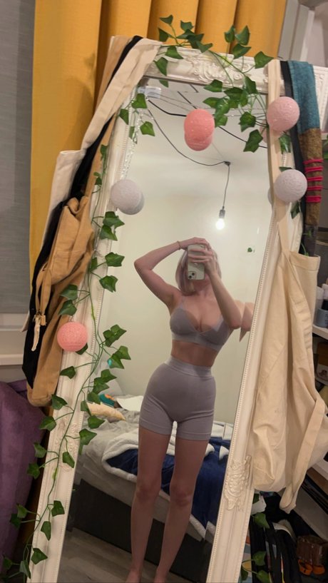 M Ae 3 akt pornostar foto