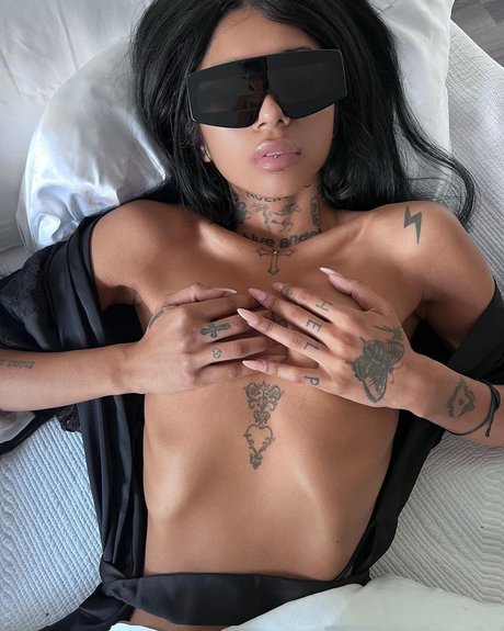 _Andrea Cervantes kostenlose heiße bild