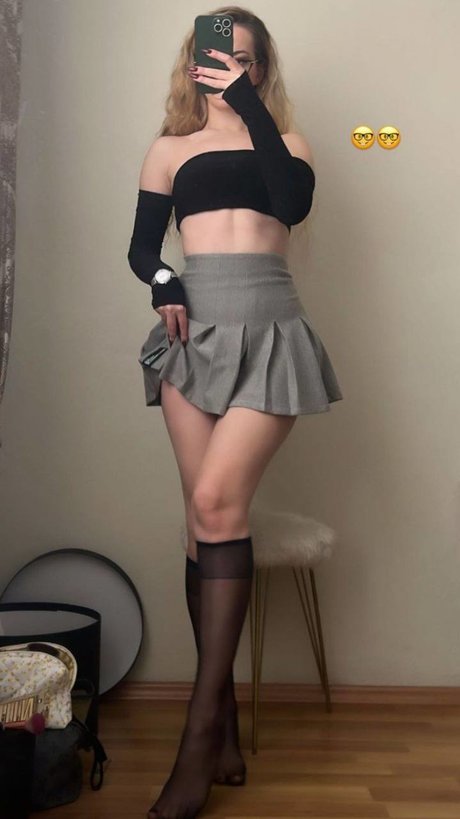 Oznur Guven_ schöne erotische bilder