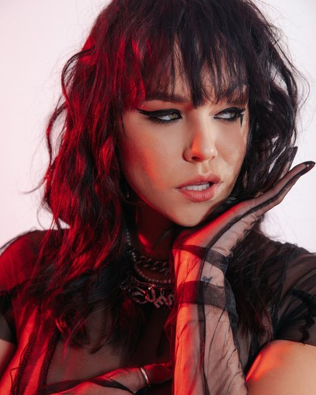 Taylor Upsahl_ xxx nette foto