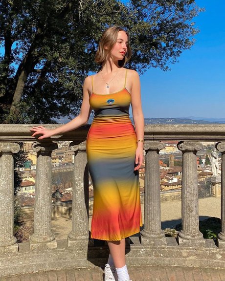 Amelie Manzoli schöne freie galerie