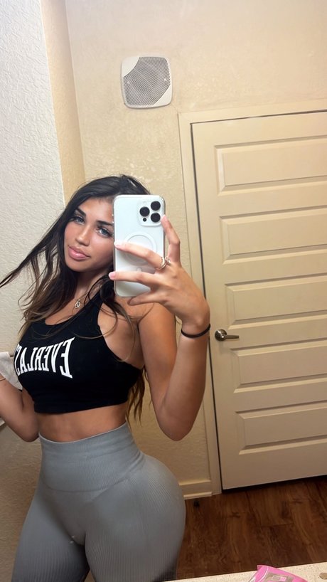 Adeline Bri perfekte bilder