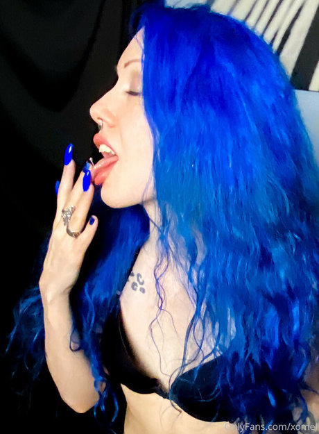 vollbusige teen-onlyfans top bild