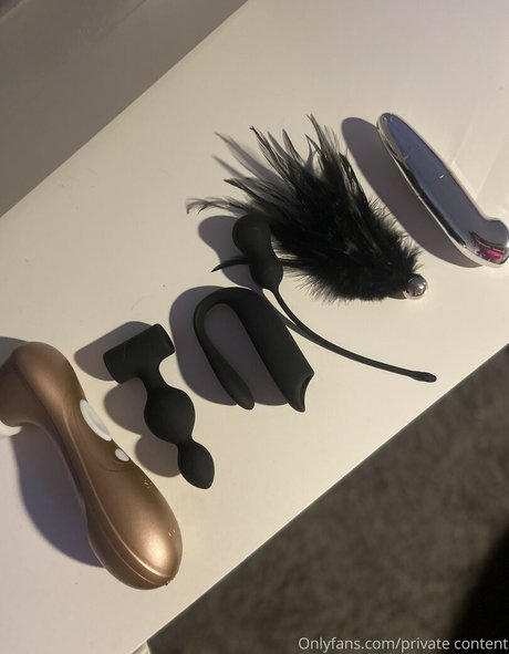 Daniella Papadopoulos erotische hübsche bild