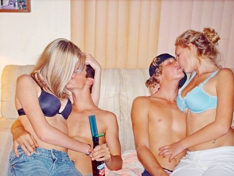 Busty kostenlose erwachsene bild