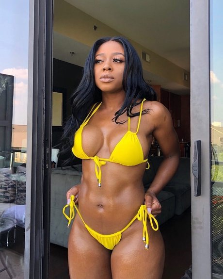 Snowblack pornostar freie bild