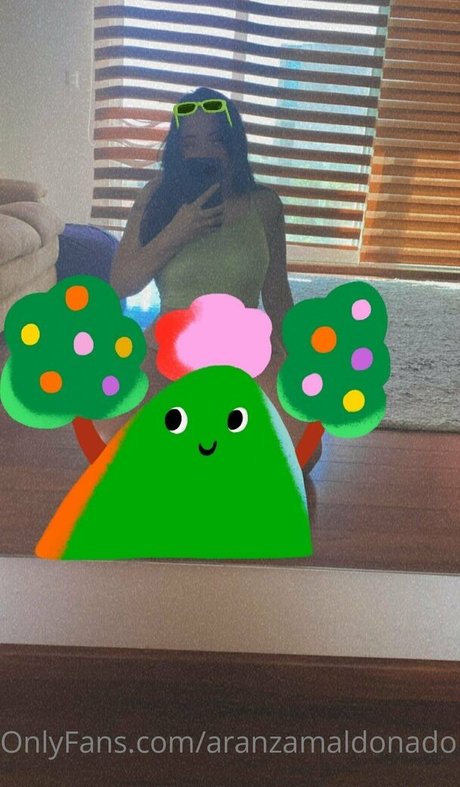 Aranza Maldona hd sexy bild