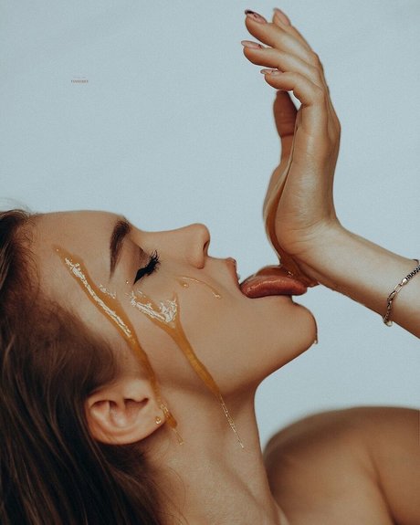 Nepeivoda schauspielerin erwachsene foto