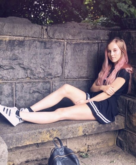 Bella Tha Killa sexy erotische bilder