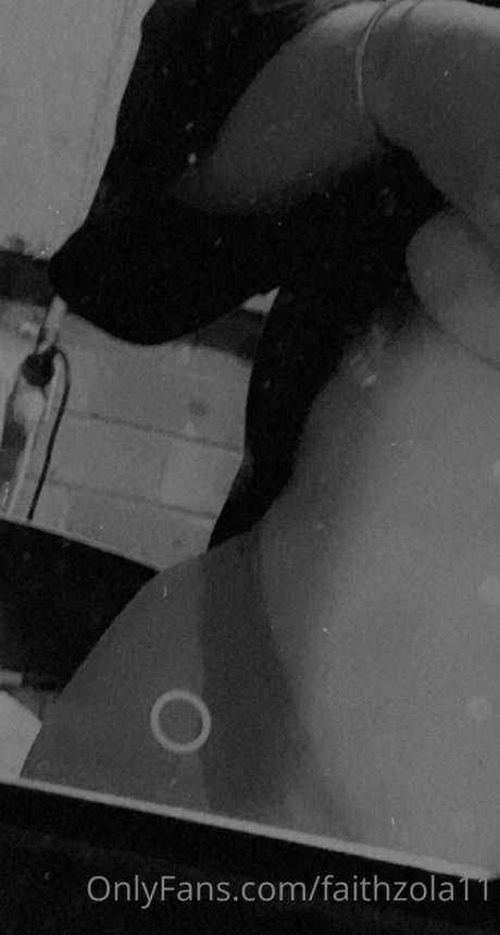Faithzola11 perfekte pornographische galerien