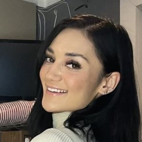 Barista Tbabyy schauspielerin kunst galerien