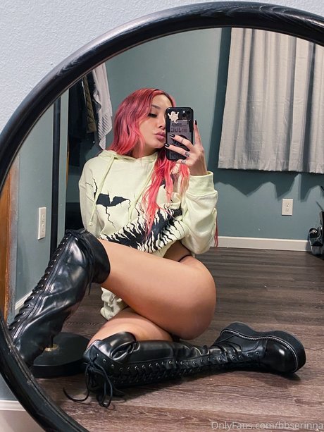 bbserinna model nackte bilder