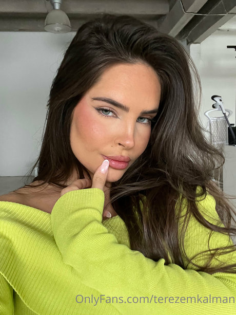 Tereze Kalman erotische sexy galerie