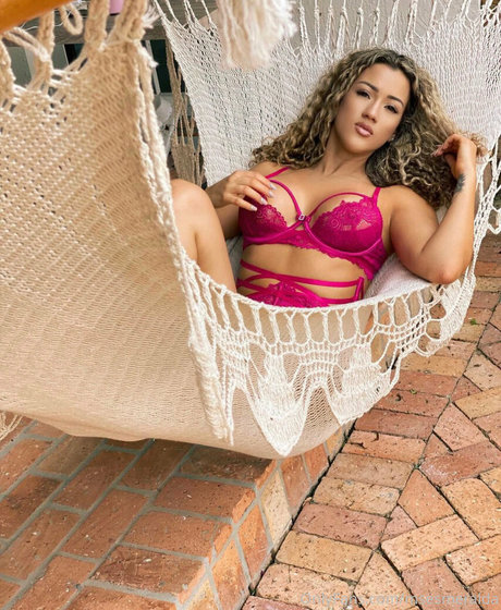 Msesmeralda freie hübsche galerien