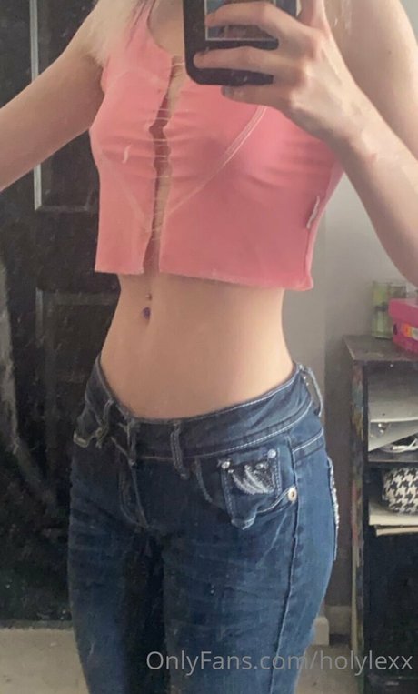 HolyLexx nackt kunst archiv