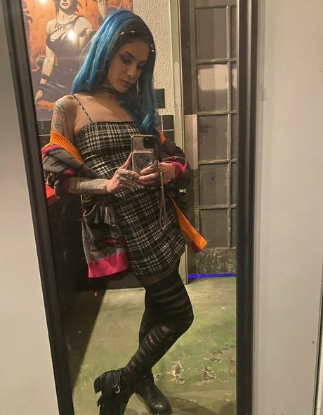 Tsukivans porno nacktheit bilder