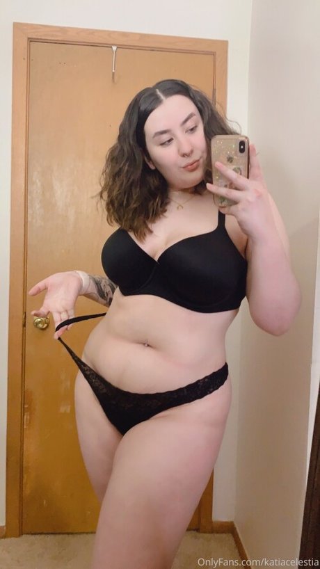 Katia Celestia schöne pornostar bild