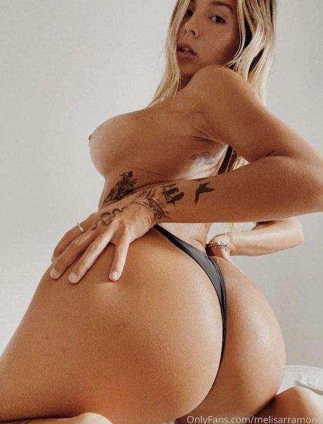 Meli Sarramone schöne pornographische fotos