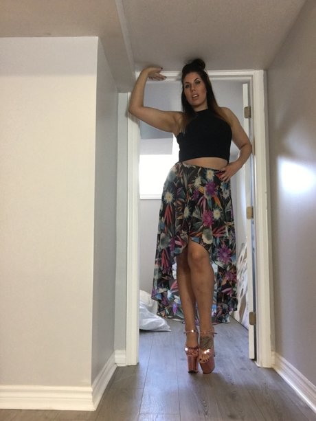 Tall Goddess Gia kunst beste bild