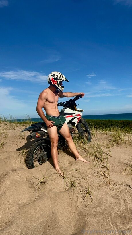 Jotajer model exklusive bild