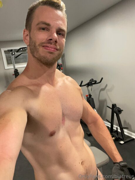 Biatreus sexy akt bilder