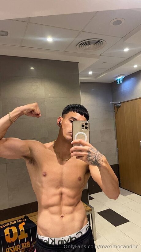 Maximocandric top xxx fotos