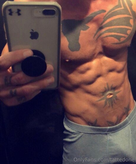 Tattedone schöne erotische galerie