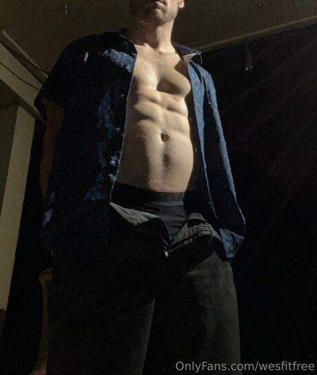 Wesfitfree model pornographische archiv