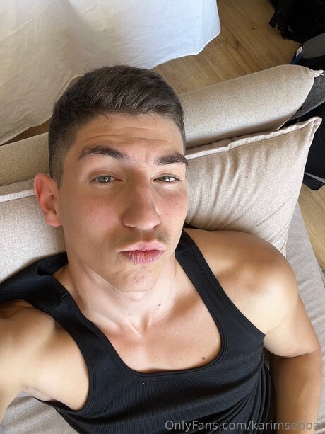 Karimsebbai schauspielerin freie bilder