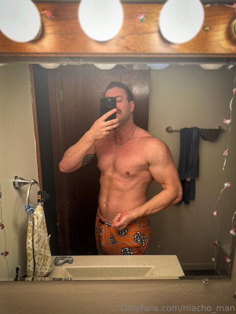 Macho Man erwachsene heiße foto