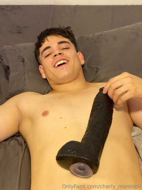 Charly Montnoir perfekte erwachsene foto