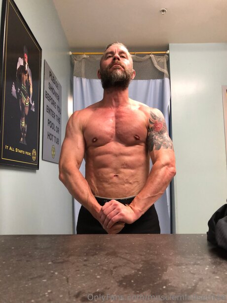 alt-girl-onlyfans porno nette bild