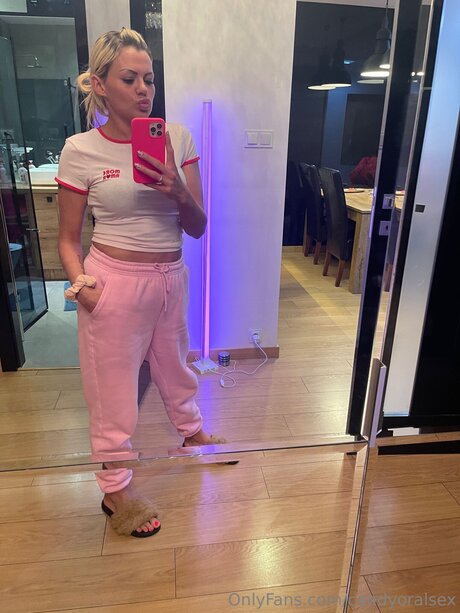 Candyoralsex nackte pornostar bilder