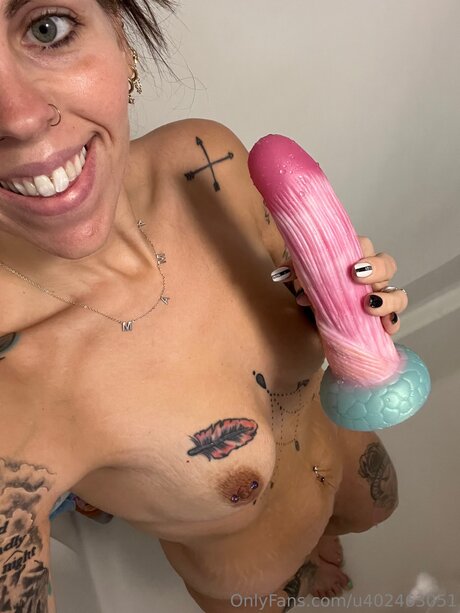 U402463051 model nackte galerie