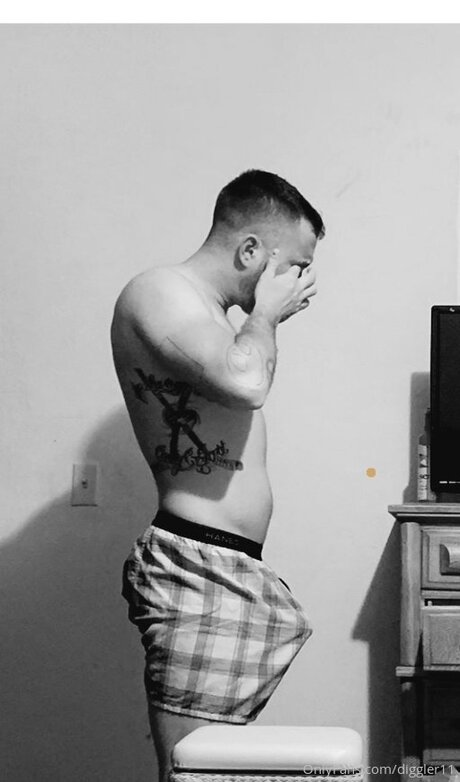 Diggler223 erotische akt archiv