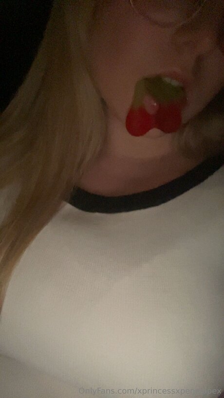 Xprincessxpenelopex nacktheit hübsche galerie