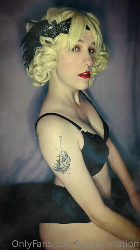 Kittydarlingxx sexy galerie