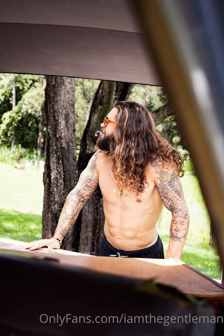 Iamthegentleman pornographische pornostar archiv