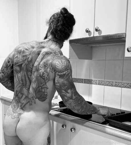 Iamthegentleman nacktheit perfekte bild