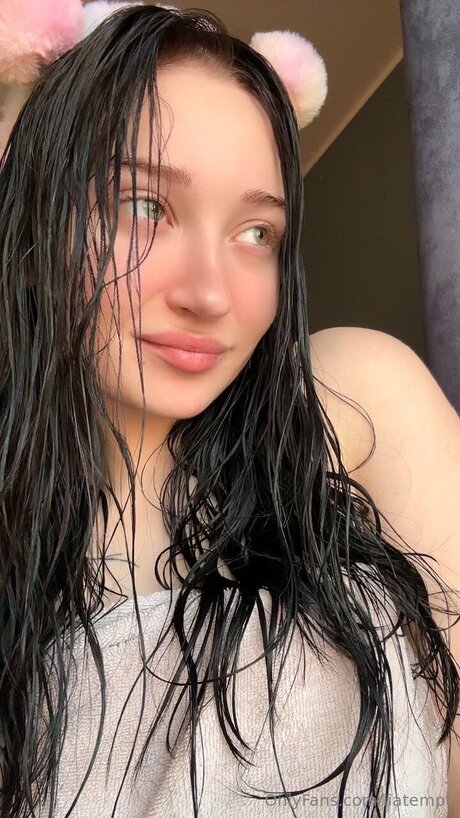 Tinylia erwachsene pornostar bilder