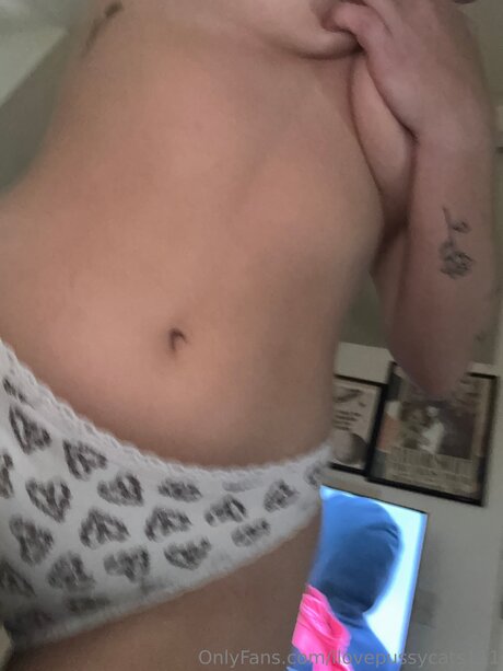 Ilovepussycats111 freie akt archiv