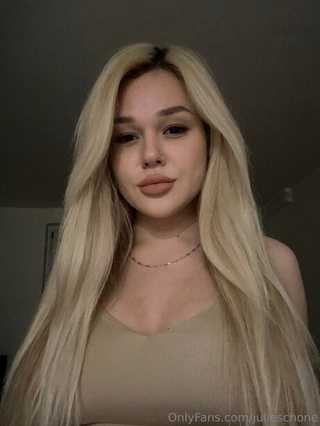 Julieschone heiße schöne archiv