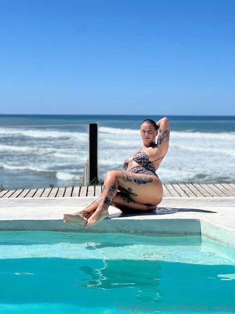 Domira Noire hübsche xxx bilder